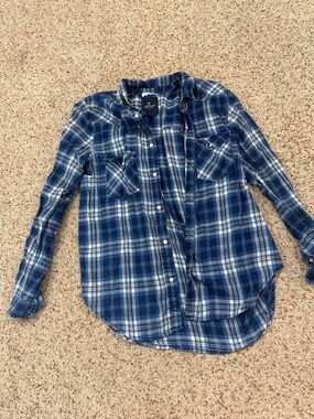 American Eagle Outfitters Blue Plaid Button-Down Shirt